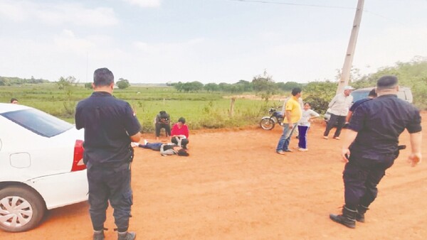 Chancho le salió al paso a una motoqueira y la dejó malherida