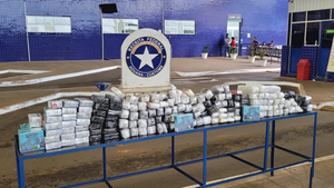 Detienen a paraguaya con abortivos y anabolizantes en el Puente de la Amistad - Noticiero Paraguay