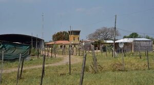 AUDIO: Enfrentamiento entre guardias privados y supuestos invasores en Remansito - Noticiero Cardinal - ABC Color