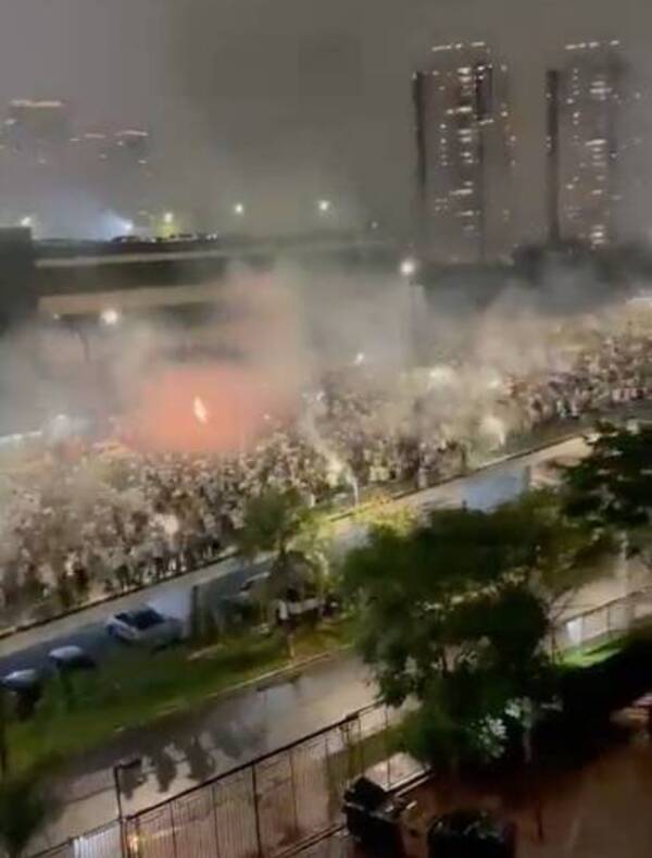 [VIDEO] ¡Impresionante! Las hinchadas de Boca y Palmeiras antes de entrar a la cancha