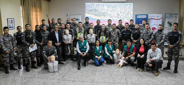 Salud Pública capacita al Grupo Lince en reanimación cardiopulmonar - ADN Digital