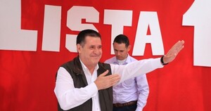 Cartes amenaza con echar del partido a concejales colorados que votaron por opositores