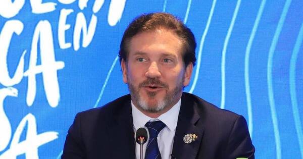 La Nación / “No podíamos endeudar a los tres países”