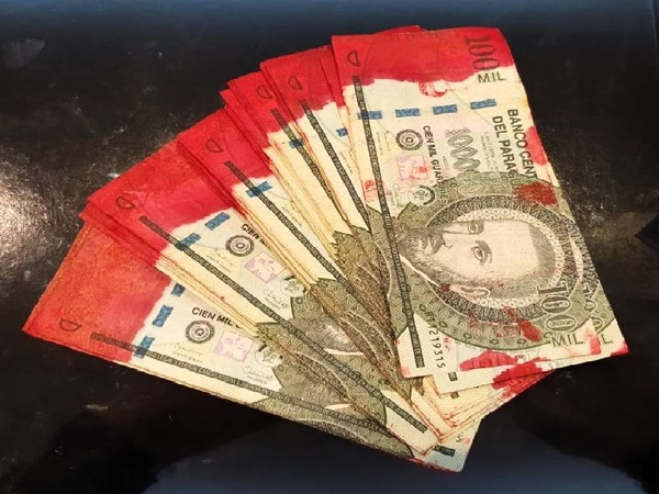 Cuidado con agarrar billetes entintados - La Tribuna