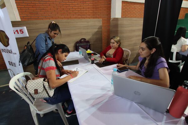 Diario HOY | Feria de empleos hoy en la UNA con 1.000 vacancias