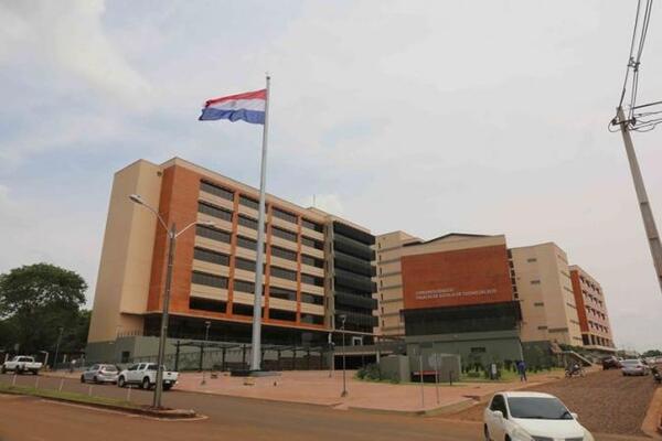 Sentencian a 7 años de prisión a hombre que asaltó a una mujer y a su hijo menor