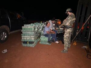 Incautan más de 9 toneladas de marihuana y detienen a tres personas en Caaguazú | 1000 Noticias