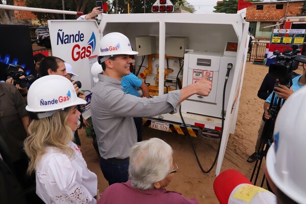 Después de seis años: Ñande Gas móvil vuelve a las calles de Asunción - trece