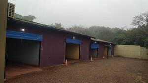 ¿Ladrones calentones? Ingresaron a motel y salieron "rapidito" con condones a bulto
