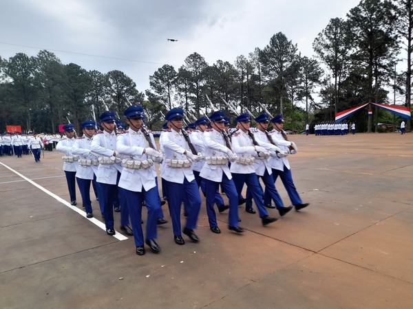 Ceremonia de Juramento de Fidelidad a la Patria y Reconocimientos en el COMISOE