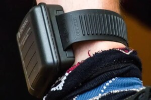 Decretan reglamento del uso de tobilleras o pulseras electrónicas - trece