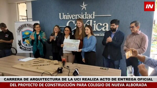 ALUMNAS DE LA UCI ENTREGARON PROYECTO PARA UNA ESCUELA EN NVA. ALBORADA - Itapúa Noticias