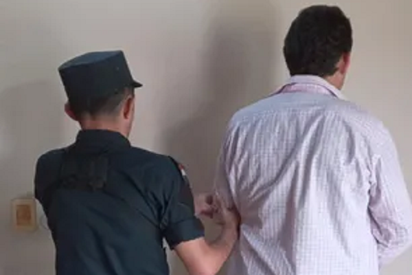 Un detenido por feminicidio en Coronel Oviedo - Noticiero Paraguay