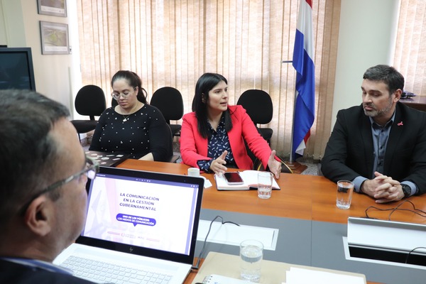 Taller interactivo de comunicación en MOPC busca mejorar la relación con los ciudadanos