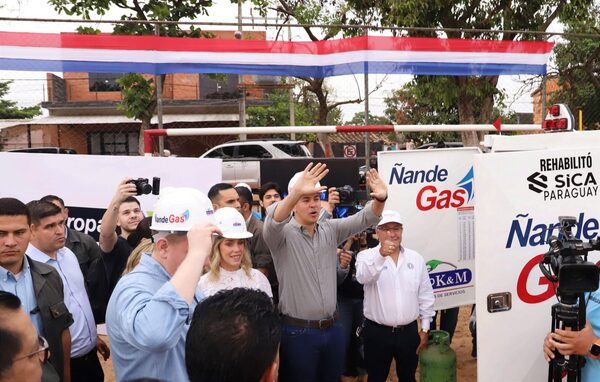 Ñande Gas Móvil vuelve a los barrios para hacer diferencia en el bolsillo de la gente - El Trueno
