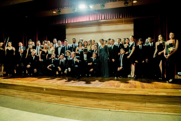 Avant premiere: «Sin cédulas» llenó el Teatro Municipal