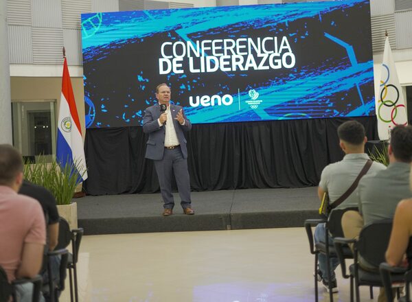 ueno y el COP unen fuerzas en conferencia de liderazgo apostando al futuro del deporte - Revista PLUS