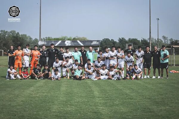 Formativas: Cartelera de antepenúltima fecha - Fútbol - ABC Color
