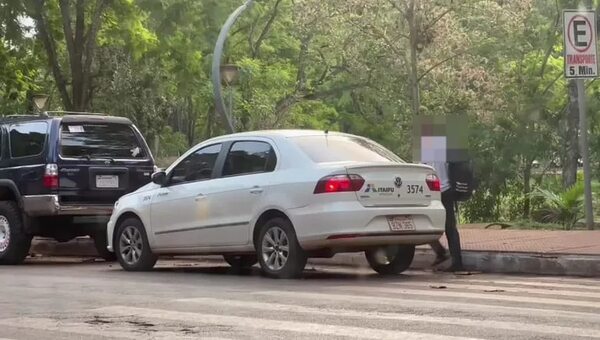 Video: utilizan vehículo de Itaipú como transporte escolar - ABC en el Este - ABC Color