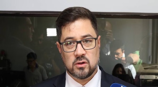 Acusación de Francisco Correa contra Horacio Cartes es falsa, afirma abogado - trece