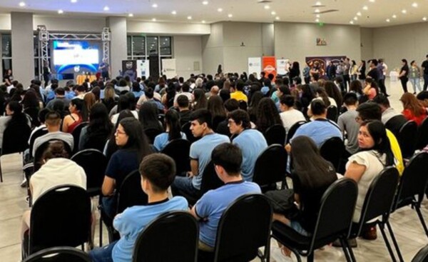 Dan apertura al Hackathon impulsado por la NASA en CDE