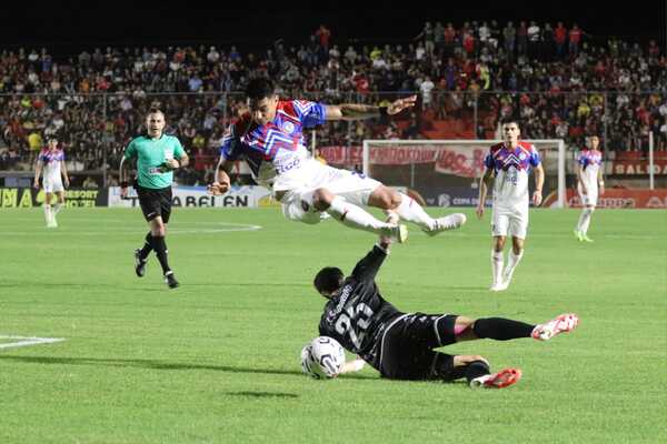 Jesús salva a Cerro de la derrota pero no lo cura de sus males | 1000 Noticias