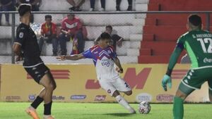Cerro logra un agónico empate