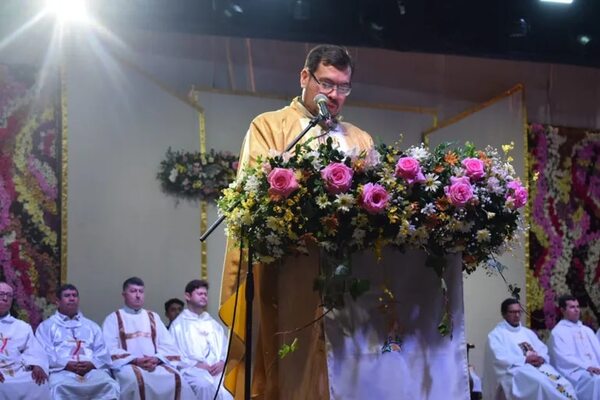 Luque: sacerdote pidió dignificar a mujeres, niñas, adolescentes y repudiar el “erotismo del poder”  - Nacionales - ABC Color