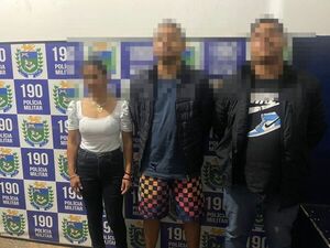 Policía Nacional detuvo a ocupantes de una camioneta con ayuda de sus pares de Brasil tras persecución