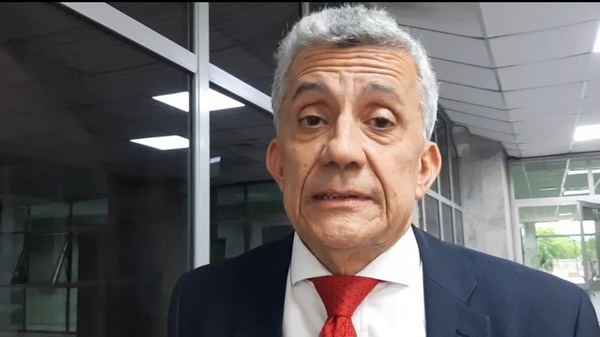 Emilio Camacho afirma que no se puede decretar la prisión de los parlamentarios