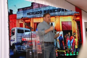 Petropar apunta a mantener el precio de los combustibles, según Jara