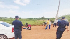 Chancho le salió al paso a una motoqueira y la dejó chalái