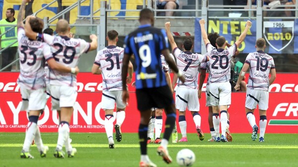 El Inter desperdicia dos goles de ventaja y deja el liderato