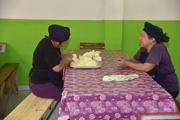MEC: Docentes hacen magia para que alumnos coman verduras del almuerzo escolar - Nacionales - ABC Color