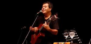 Diario HOY | Cantautor Víctor Riveros celebra 30 años de trayectoria con “Cronología”