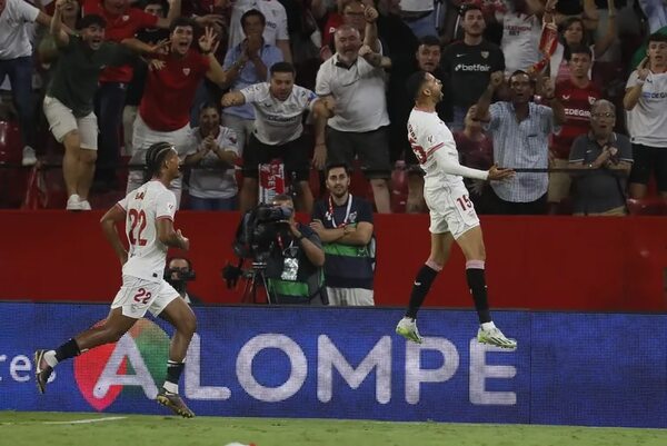 En-Nesyri salva un punto en la última jugada del partido - Fútbol Internacional - ABC Color