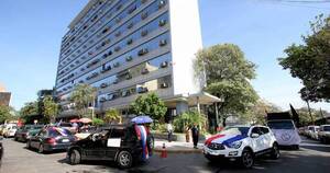 La Nación / Controlan principio de incendio en oficina del IPS