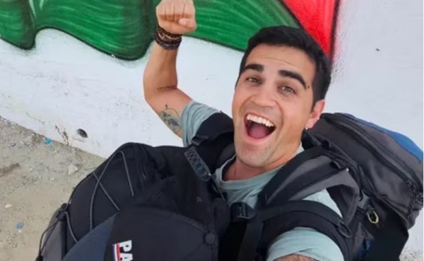 Influencer evade guerra y califica de “inútil” al Gobierno paraguayo