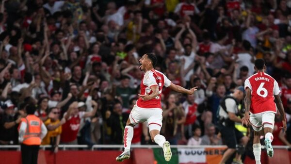 Martinelli marca la diferencia ante el City y hace líder a Arsenal