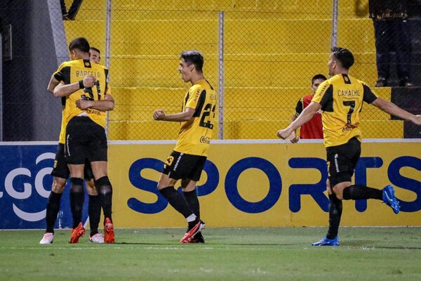 Claro y cómodo triunfo de Guaraní sobre un Tacuary que sigue sin poder levantar | 1000 Noticias
