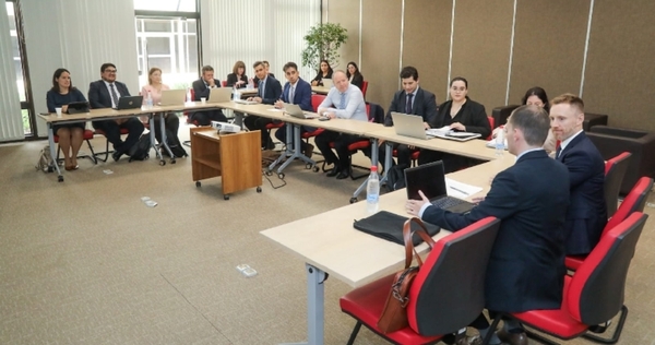 MEF y Fitch abordaron avances del país en materia de reformas estructurales