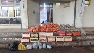 Decomisan combustible y otros productos que pretendían ingresar de contrabando