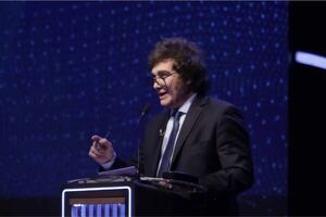 Javier Milei mostró su rechazo a la "Agenda 2030" durante el segundo debate presidencial en Argentina - Informatepy.com