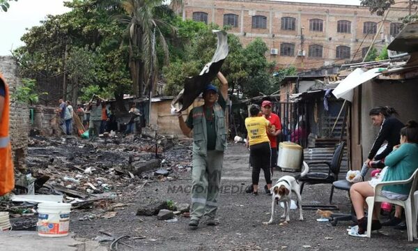 Anuncian que no permitirán que familias afectadas por incendio de Chacarita tomen plazas