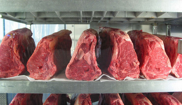 Exportaciones uruguayas de carne vacuna bajaron 13% hasta septiembre