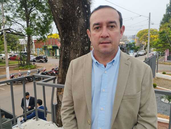 GOBERNADOR MANTUVO UNA IMPORTANTE REUNIÓN ENTRE CONCEJALES DEPARTAMENTALES Y JEFA DE PREVENCIÓN Y SEGURIDAD.