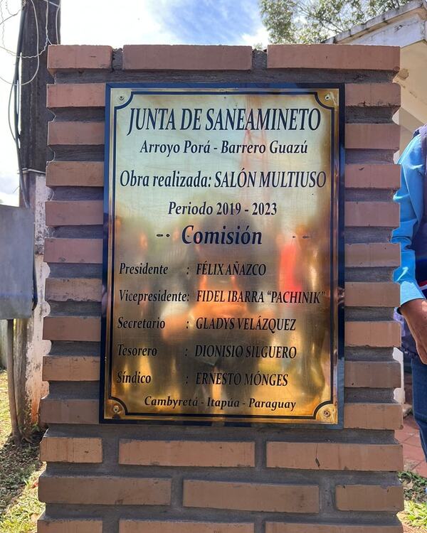 INAUGURAN OBRA DEL SALÓN MULTIUSO DE LA JUNTA DE SANEAMIENTO DE ARROYO PORÃ – BARRERO GUAZÚ