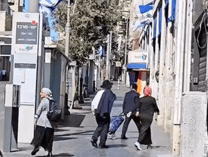 "Despertarnos, ver que los terroristas se infiltraron, matando civiles, secuestrando gente, un shock", relata paraguaya en Israel · Radio Monumental 1080 AM
