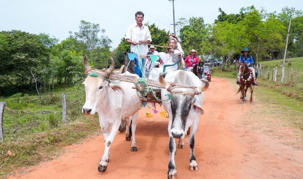 Festejaron en fiesta matrimonial al más puro estilo de la campiña paraguaya - Noticiero Paraguay
