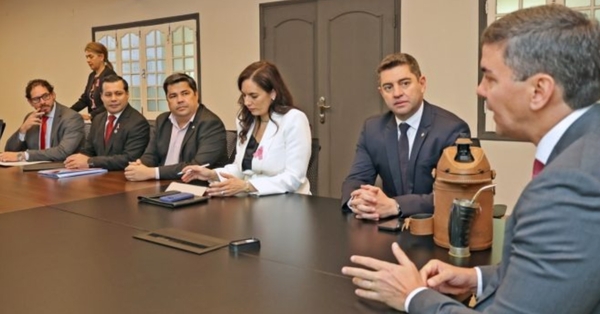 Instalan mesa de trabajo para la actualización del Plan Energético 2023-2050